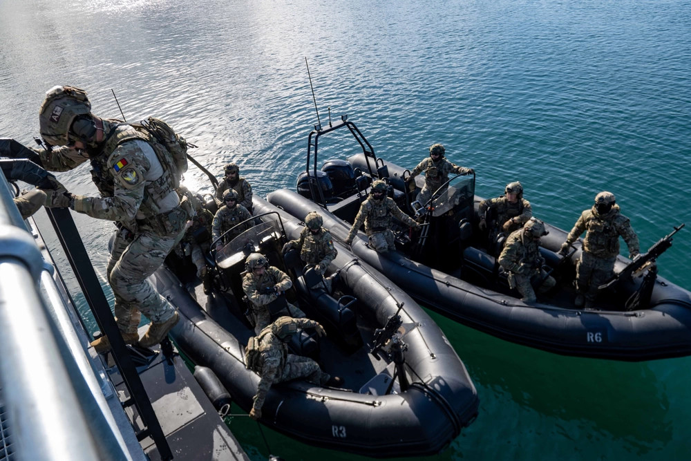 US SEALs and Romanian ROUSOF Conduct Joint Maritime Training